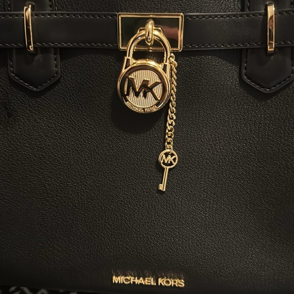 Black tote - Picture 2 of 5